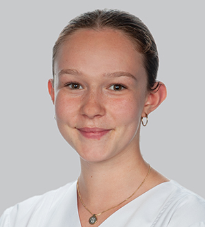  Lucretia Benati